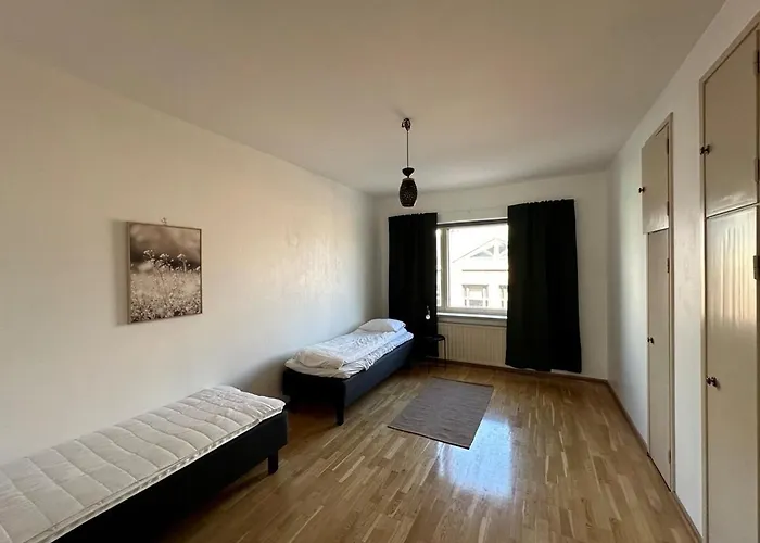 Διαμέρισμα Kotimaailma - Iso Kolmio Keskustassa Autohallipaikalla *